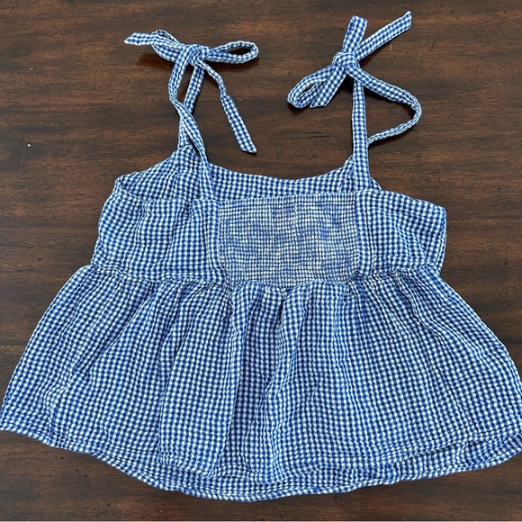Old Navy Blue & White checked top - Picture 2 of 3